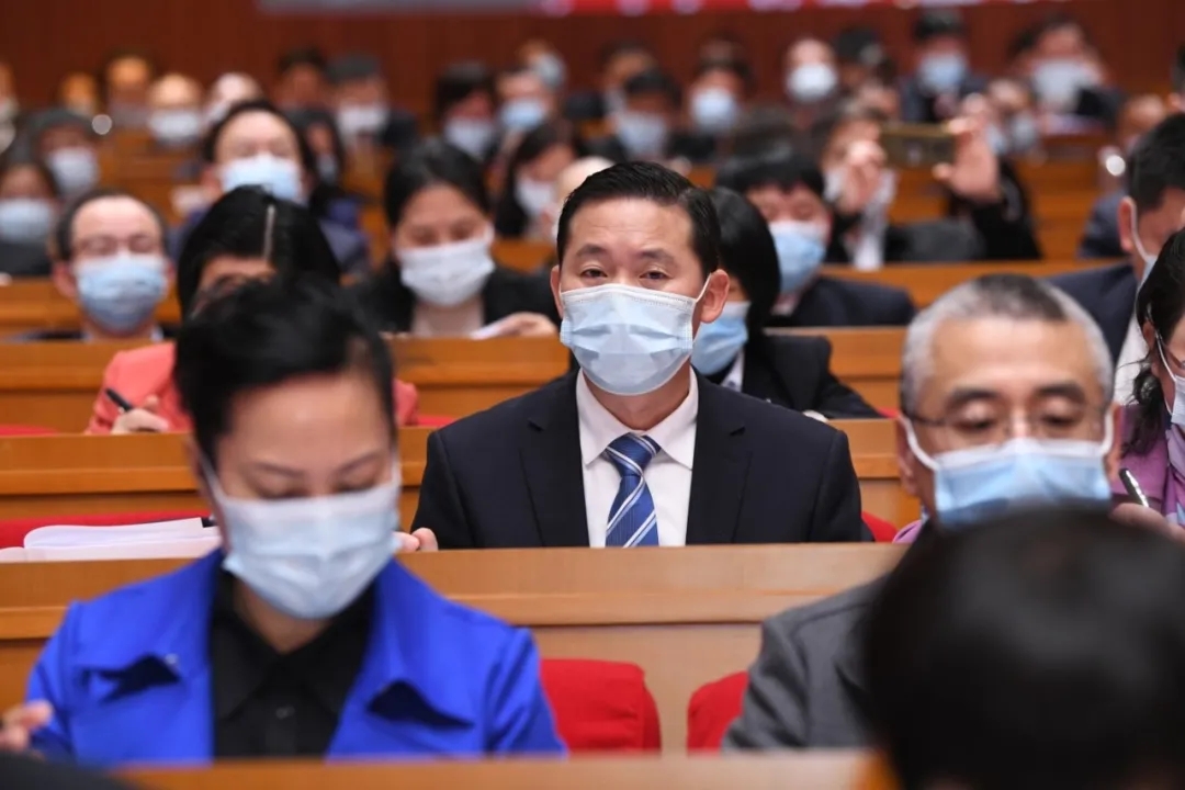 fe058f85-6711-404c-bf1f-705271c8f0b8